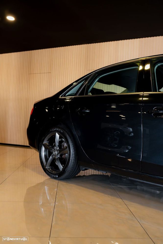 Audi A4 2.0 TDI Advance - 12