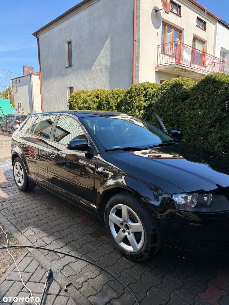 Audi A3 Sportback - 2