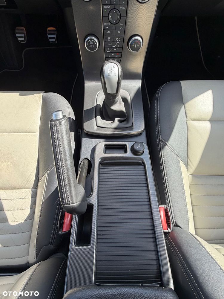 Volvo V50 2.0 R-Design - 8