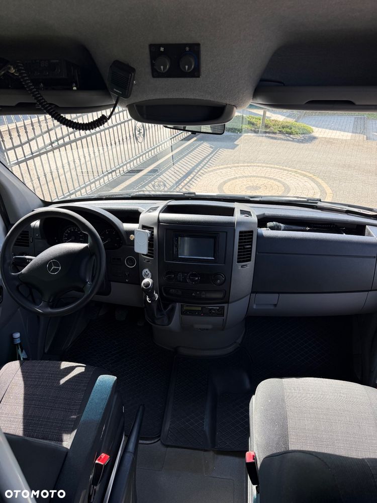 Mercedes-Benz Sprinter - 4