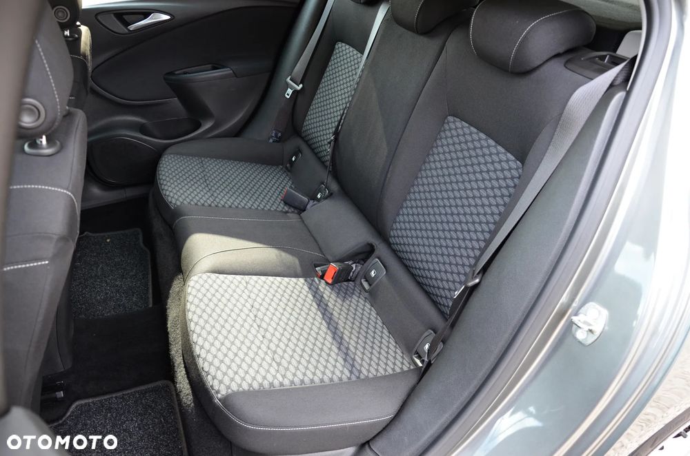 Opel Astra 1.4 Turbo Dynamic - 33