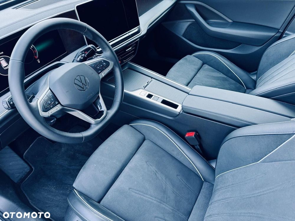 Volkswagen Passat - 13