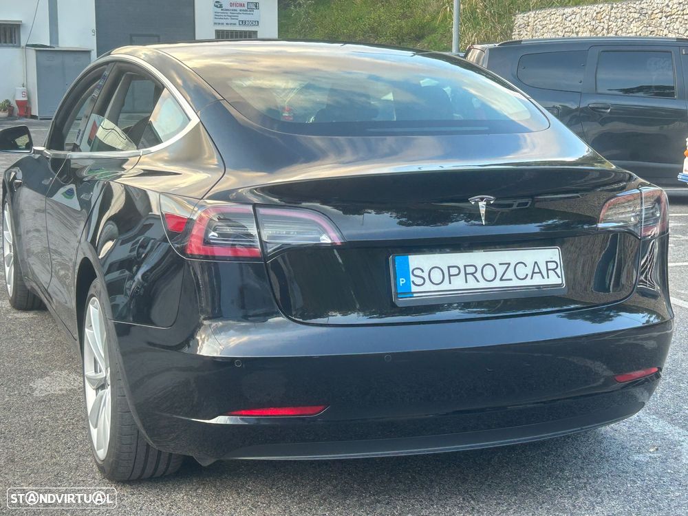 Tesla Model 3 - 2