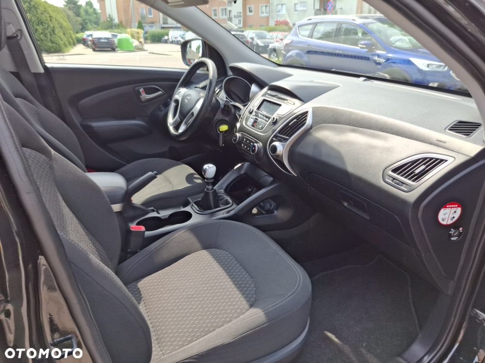 Hyundai ix35 1.6 2WD UEFA EURO 2012 Edition - 12