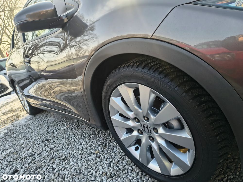 Honda Civic 1.8 i-VTEC Lifestyle - 12