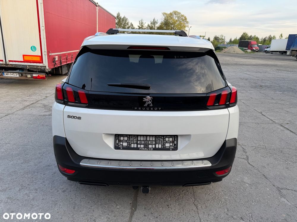 Peugeot 5008 THP 165 EAT6 Stop & Start Allure - 4