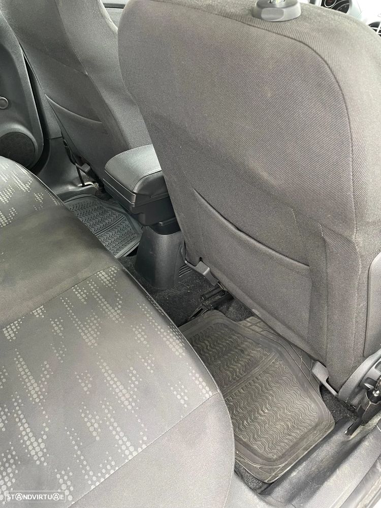 Opel Corsa - 26