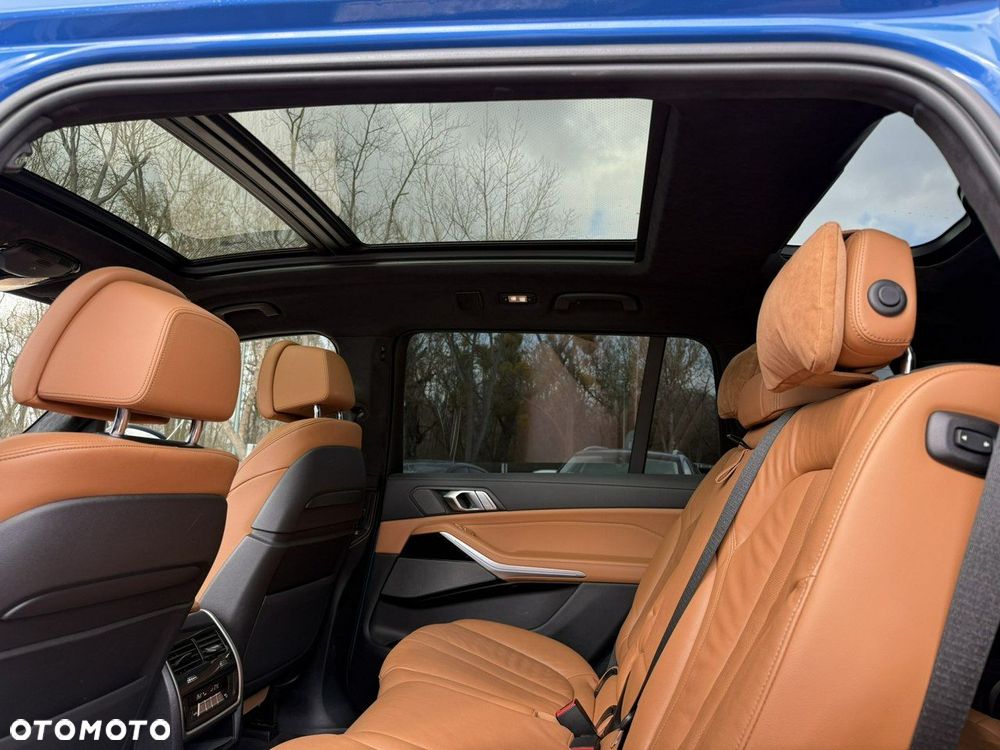 BMW X7 M50i sport - 7