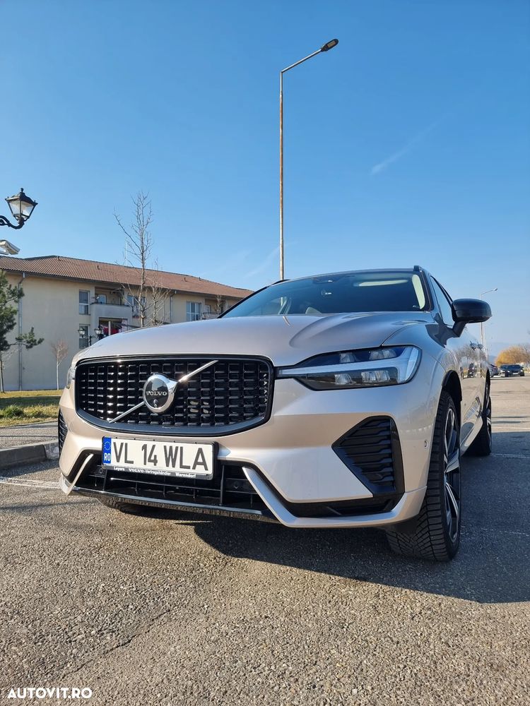 Volvo XC 60 B4 B Plus Dark - 8