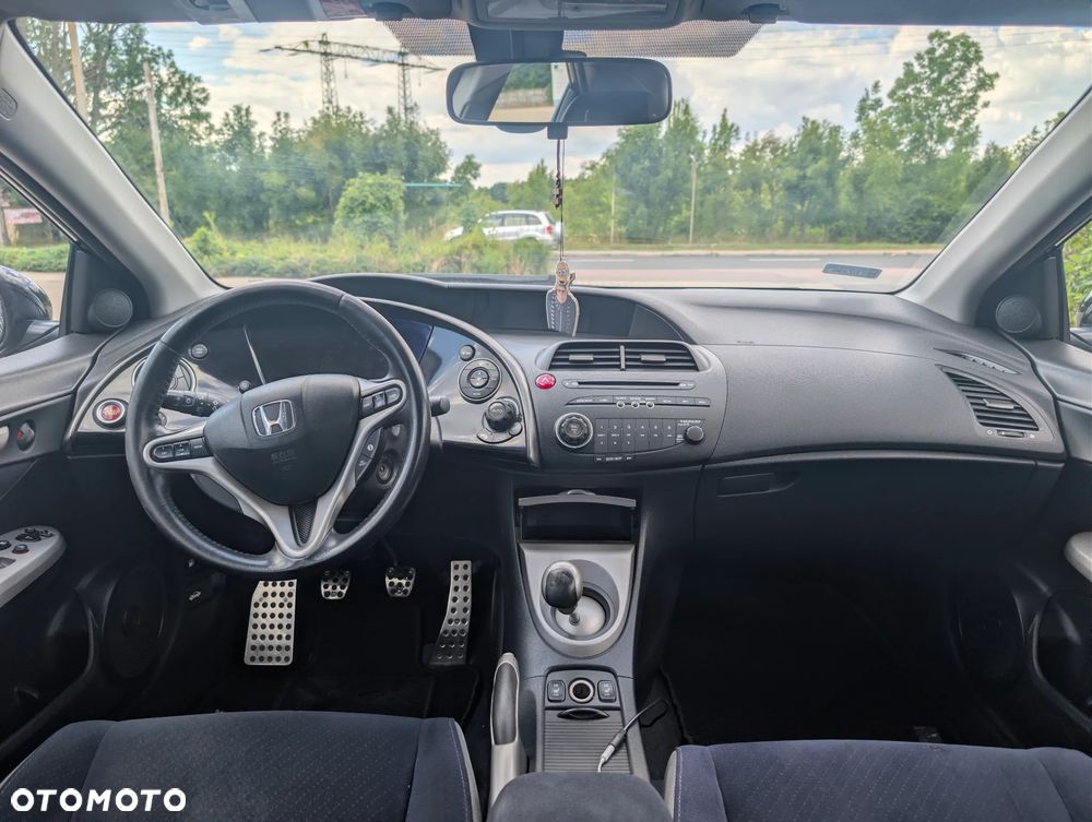 Honda Civic 1.8 Comfort - 8
