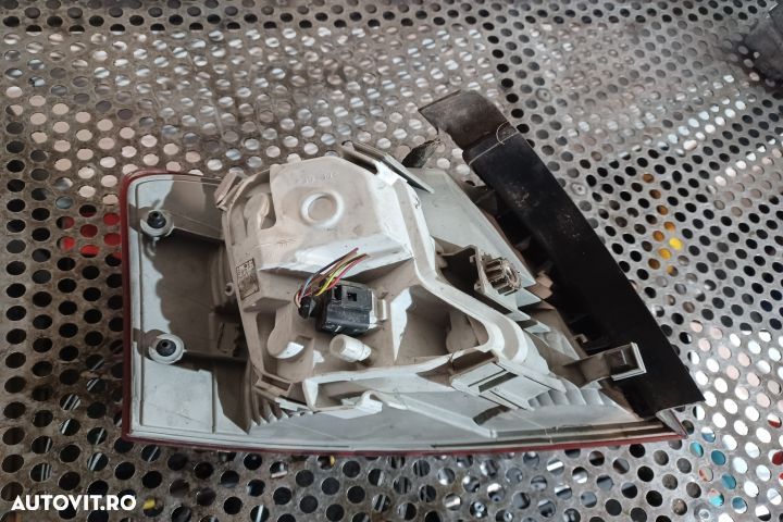 Lampa / Tripla stop dreapta pe aripa 8E9945096E Audi A4 B7 [2004 - 20 - 3