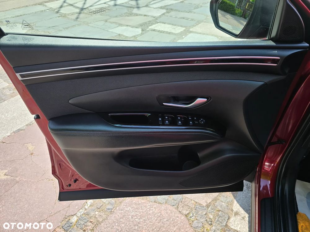 Hyundai Tucson 1.6 CRDi 48V-Hybrid 4WD DCT Select - 27