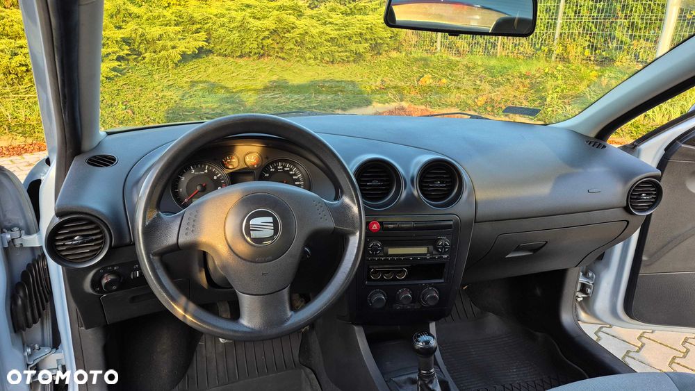 Seat Cordoba 2004 photo 5