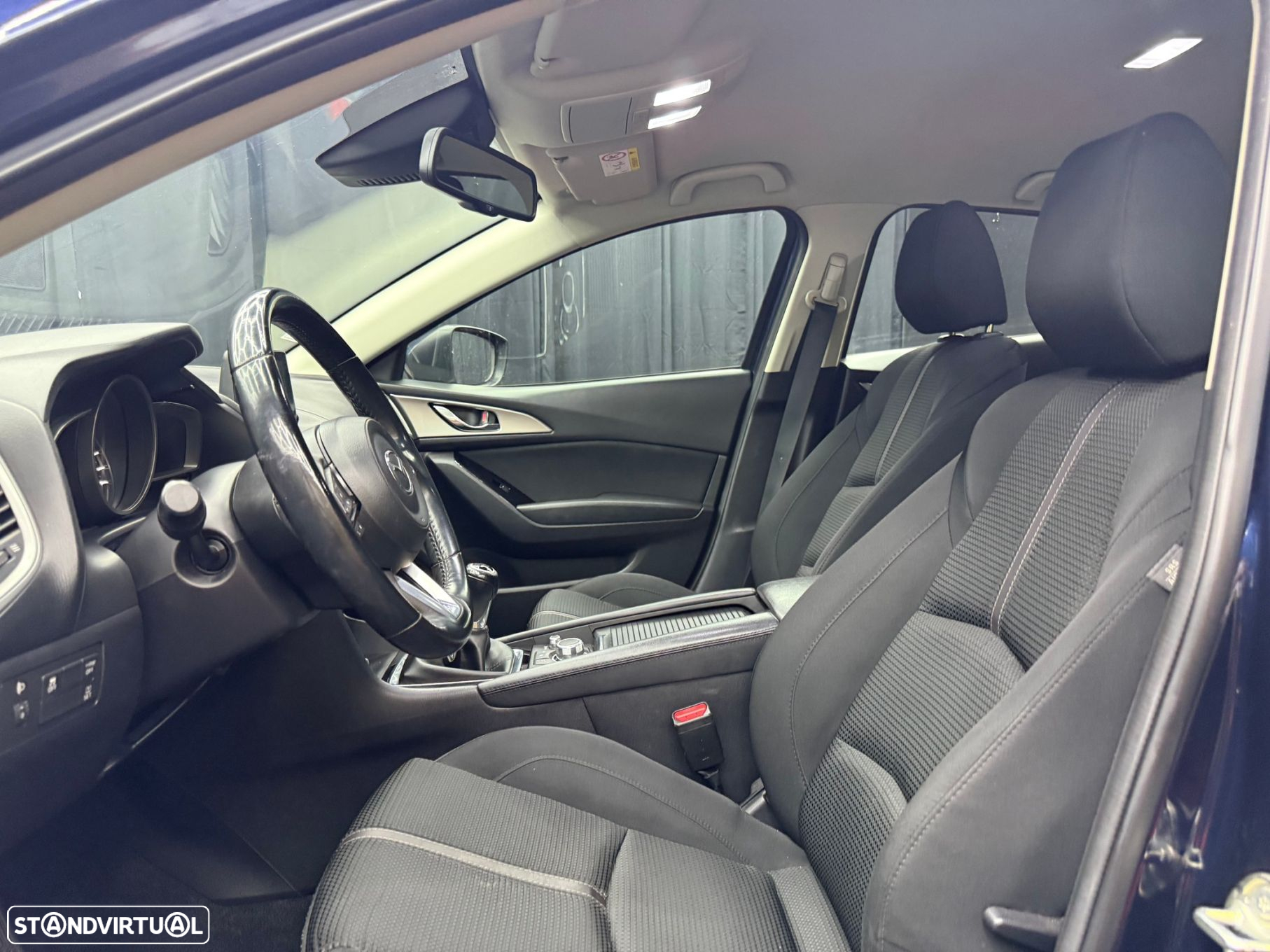 Mazda 3 1.5 Sky-D Excellence Navi - 8