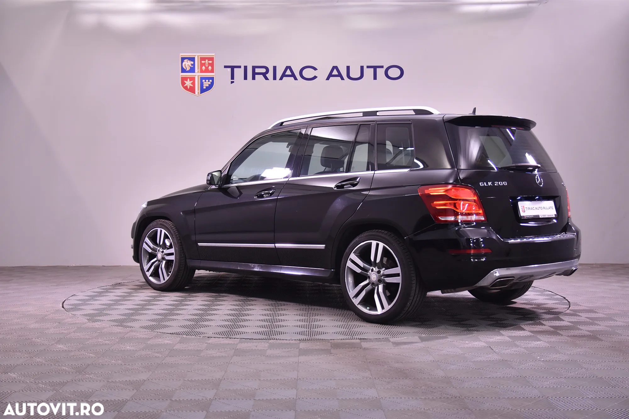 Mercedes-Benz GLK - 3