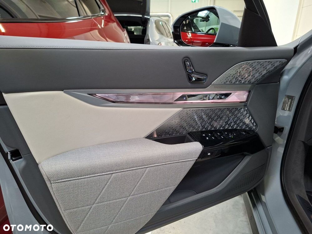 BMW Seria 7 - 11