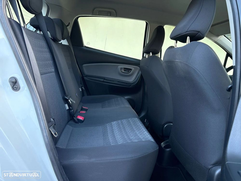 Toyota Yaris 1.0 VVT-i Comfort +PS Style+P.Techno - 22
