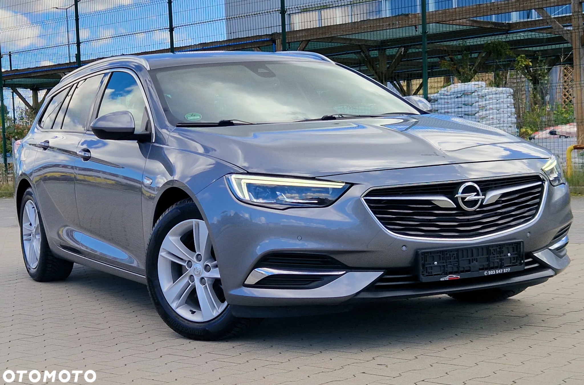 Opel Insignia 2.0 CDTI Sports Tourer Automatik Business Edition - 2