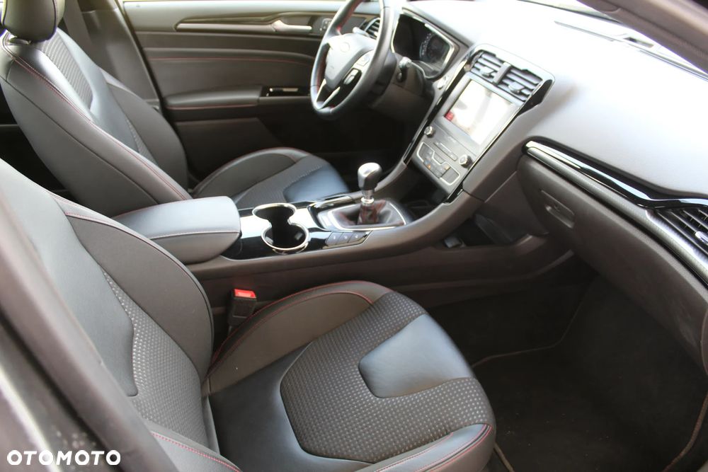 Ford Mondeo 1.5 EcoBoost Start-Stopp ST-Line - 11