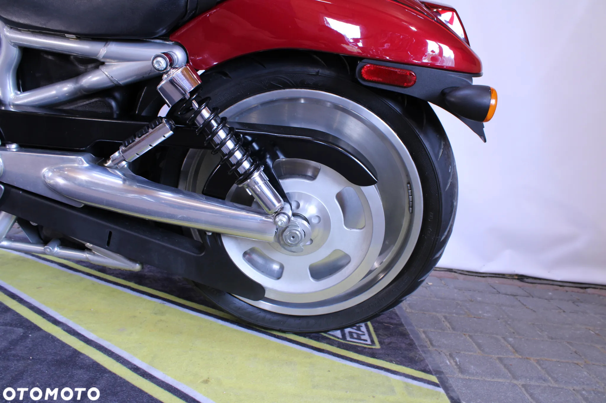 Harley-Davidson V-Rod Street Rod - 21