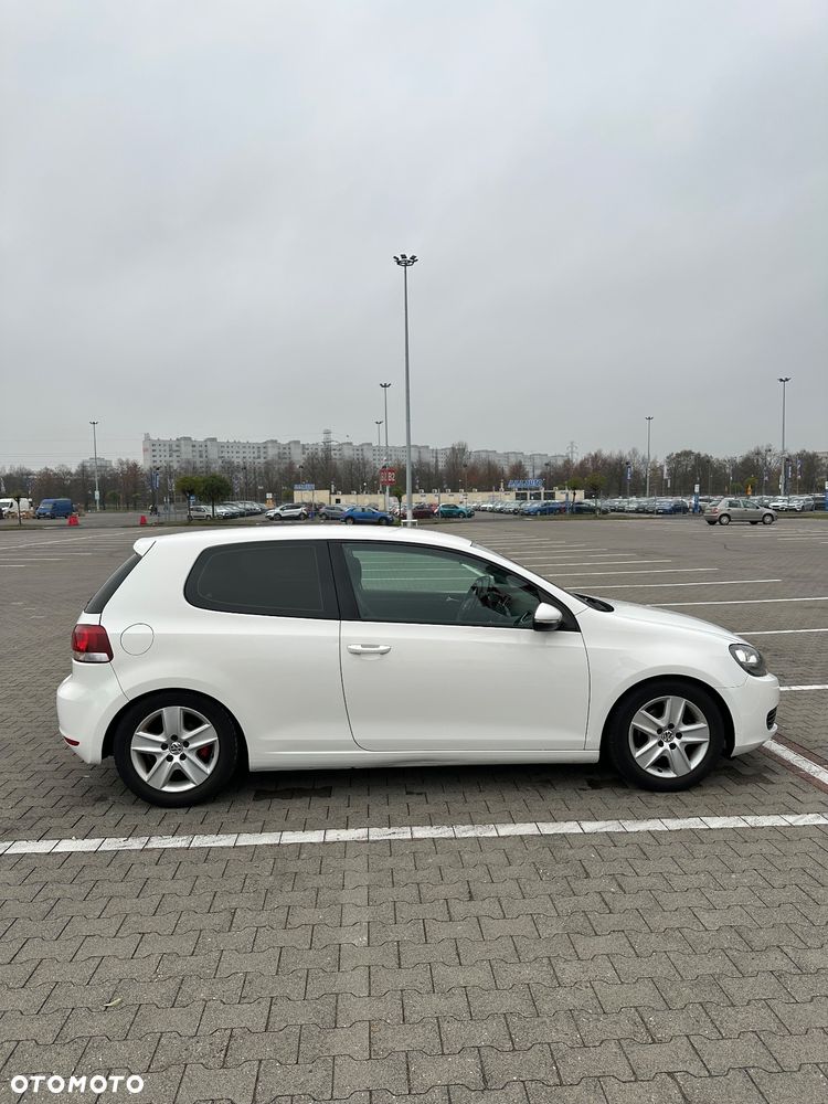 Volkswagen Golf 1.6 Comfortline - 5