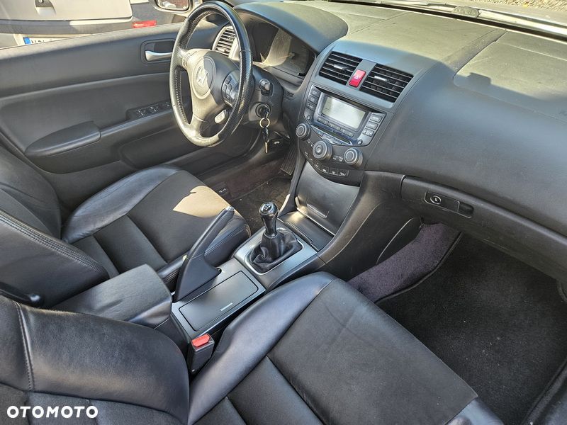 Honda Accord 2.0 Executive - 14