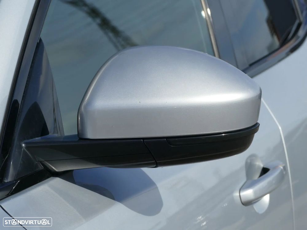 Jaguar E-Pace 1.5 P300e R-Dynamic HSE AWD Aut. - 9