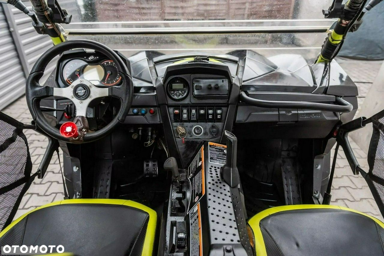 Can-Am Inny - 25