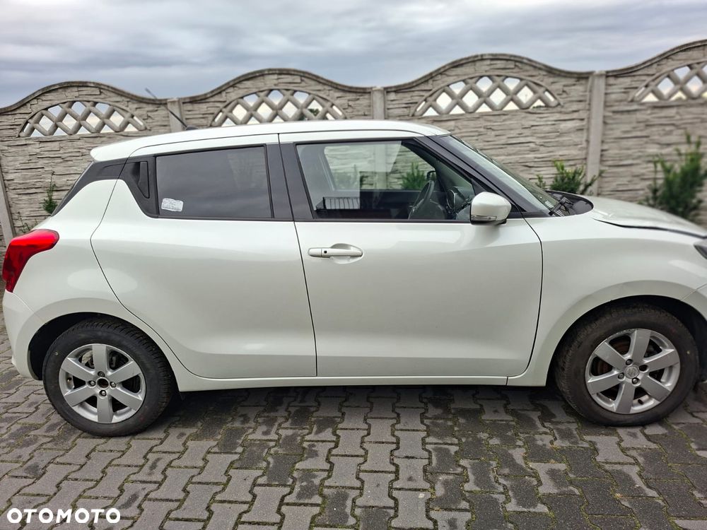 Suzuki Swift 1.2 Dualjet Hybrid Allgrip Comfort - 6