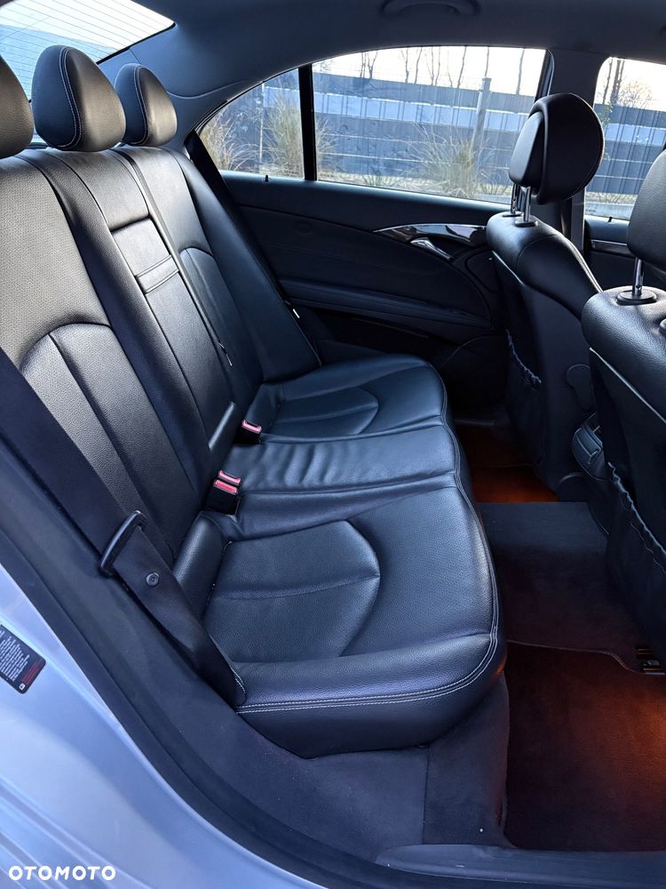 Mercedes-Benz Klasa E - 31