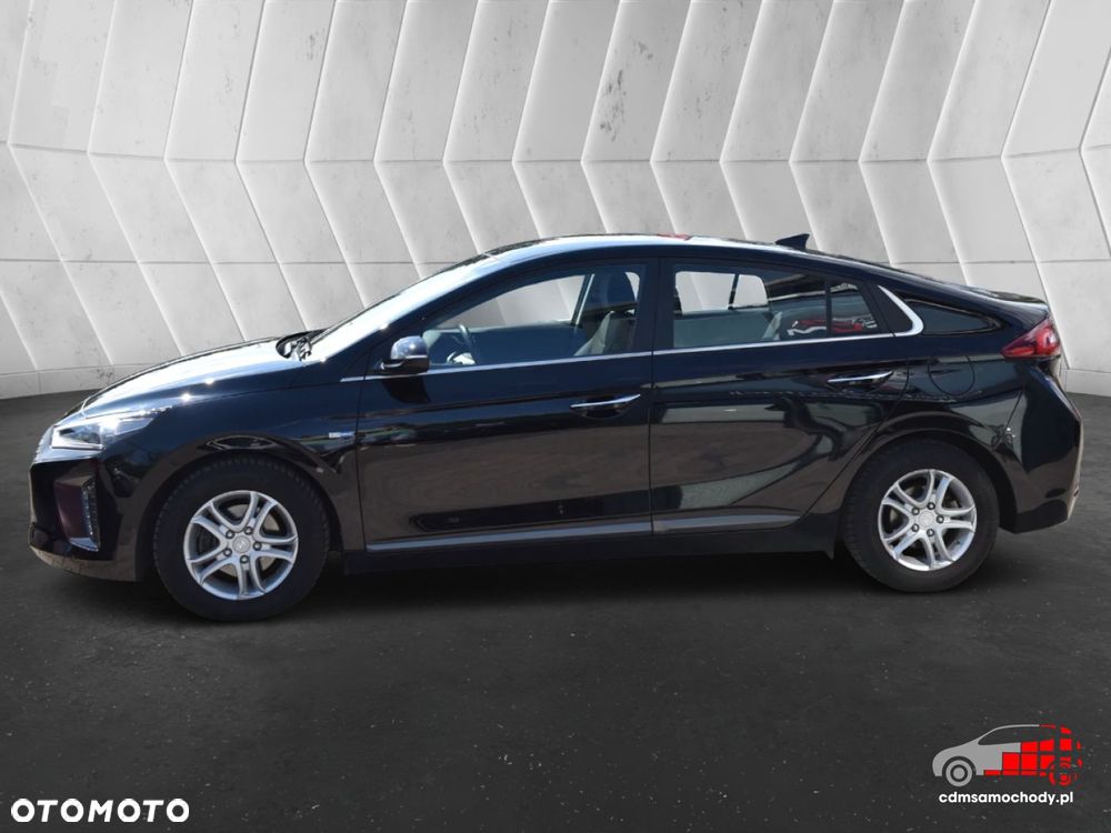 Hyundai IONIQ - 7