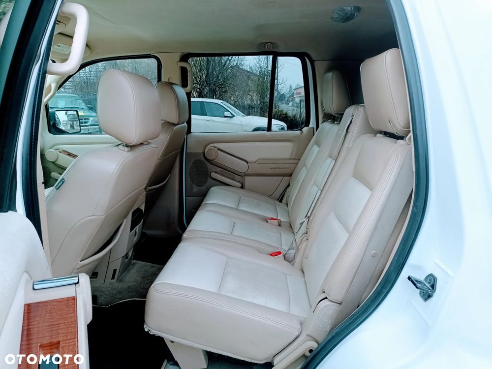 Ford Explorer 4.0 4WD - 12