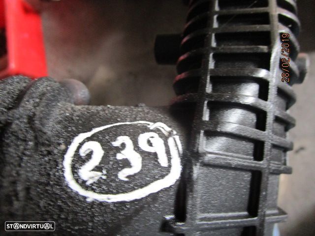 Radiador Intercooler 1K0145803A VW GOLF 5 2006 1.9TDI - 2