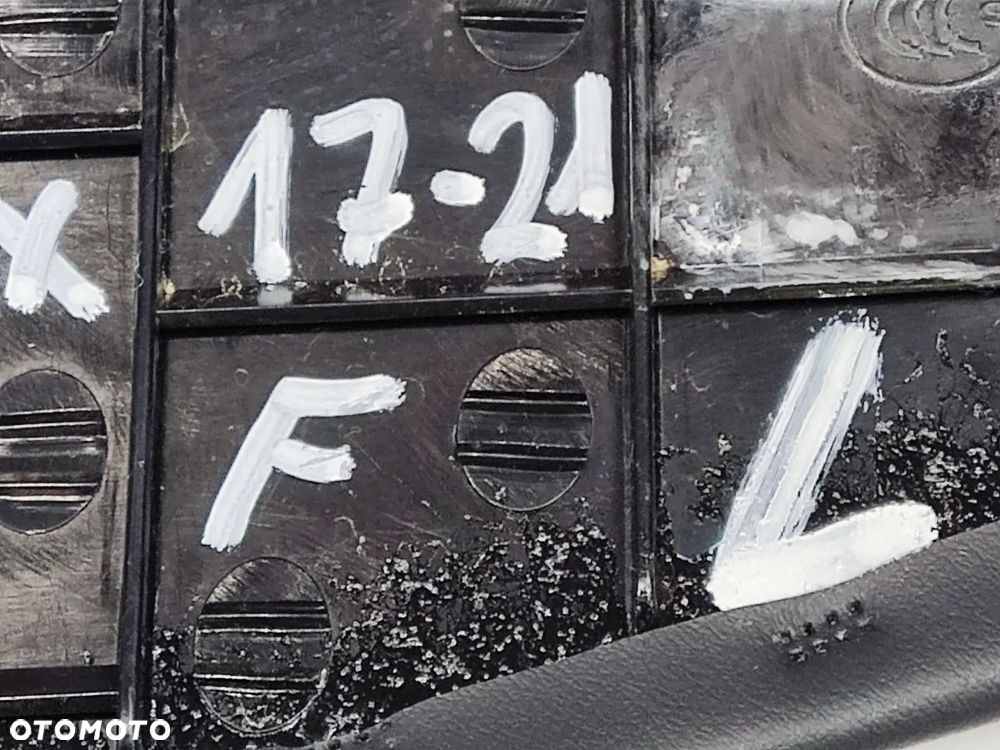 LEXUS NX 17-21r Zaślepka Tunelu Środkowego Praw  Lew - 8