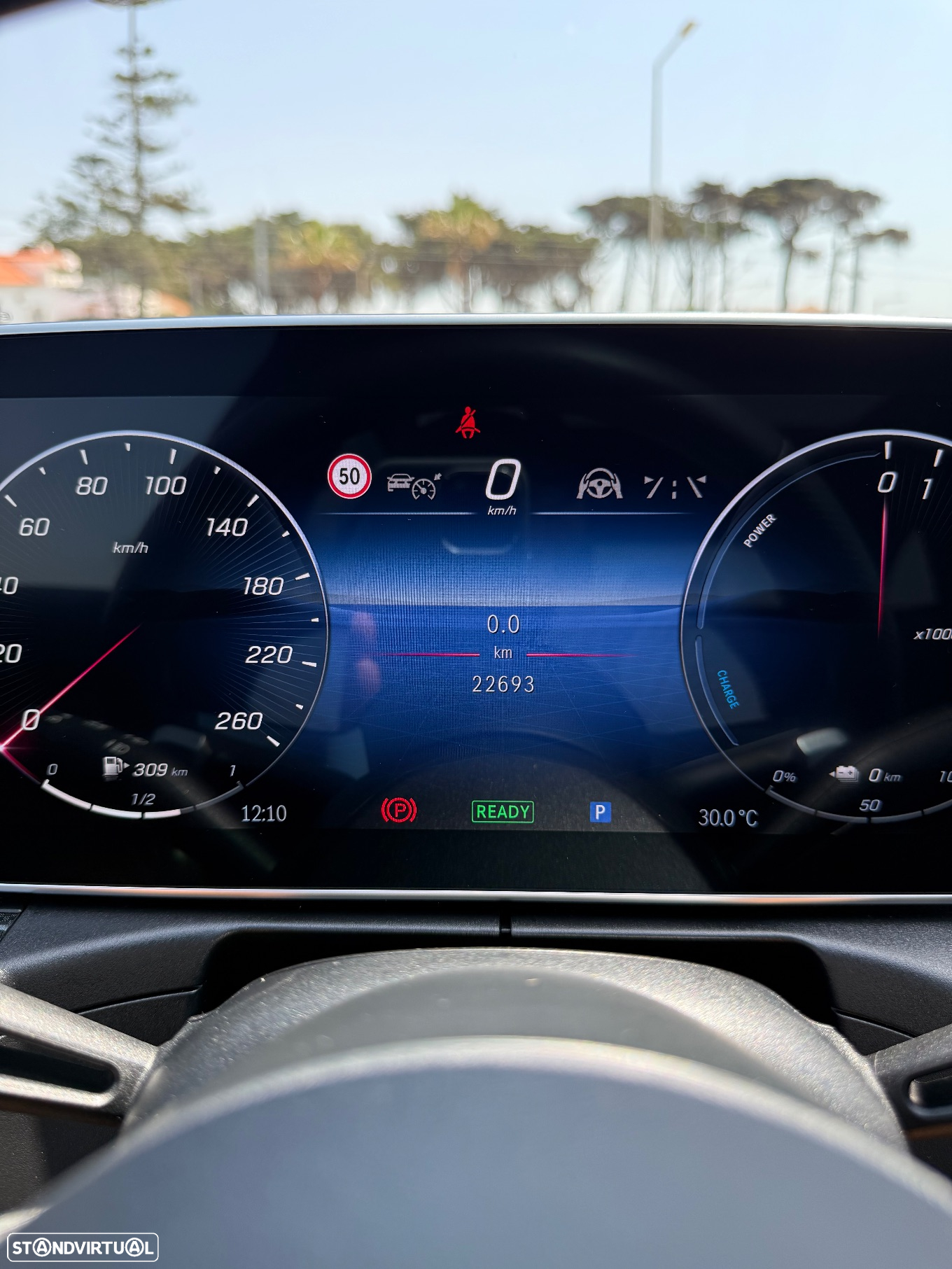 Mercedes-Benz C 300 e AMG Line - 25