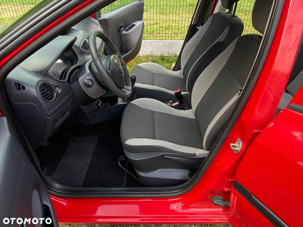 Renault Clio 1.2 16V 75 Dynamique - 31