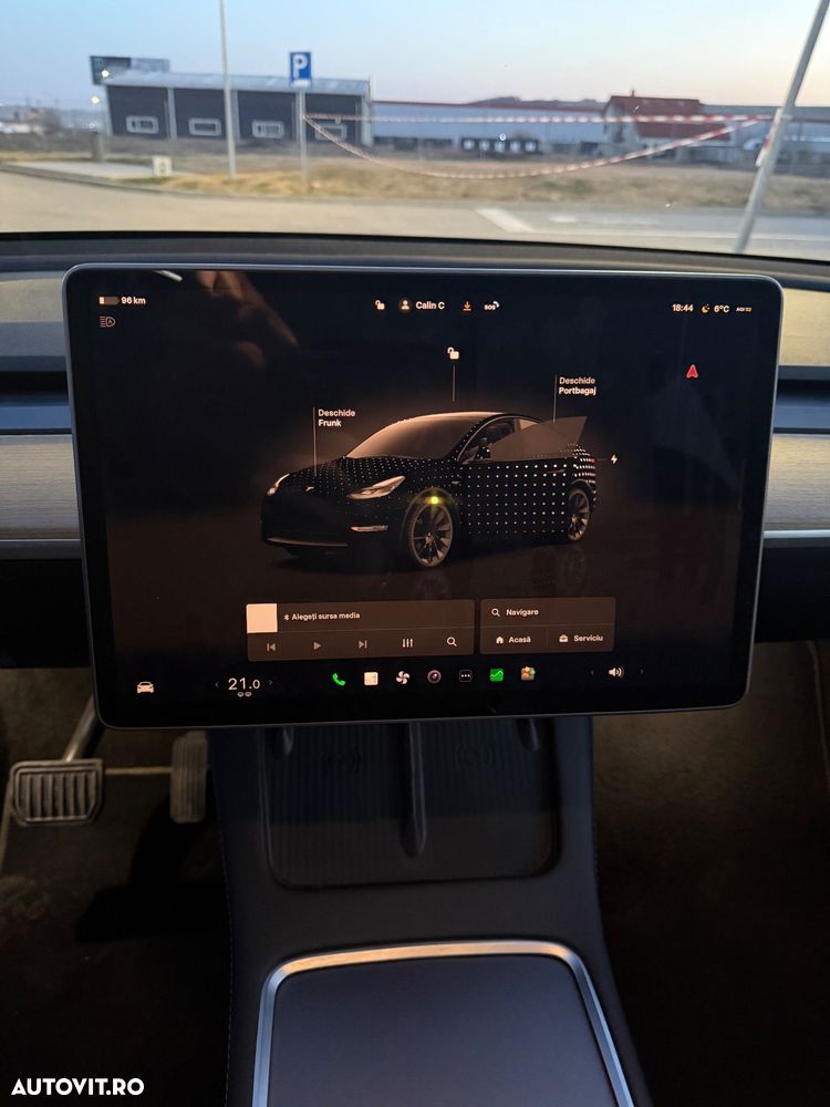 Tesla Model Y RWD - 7
