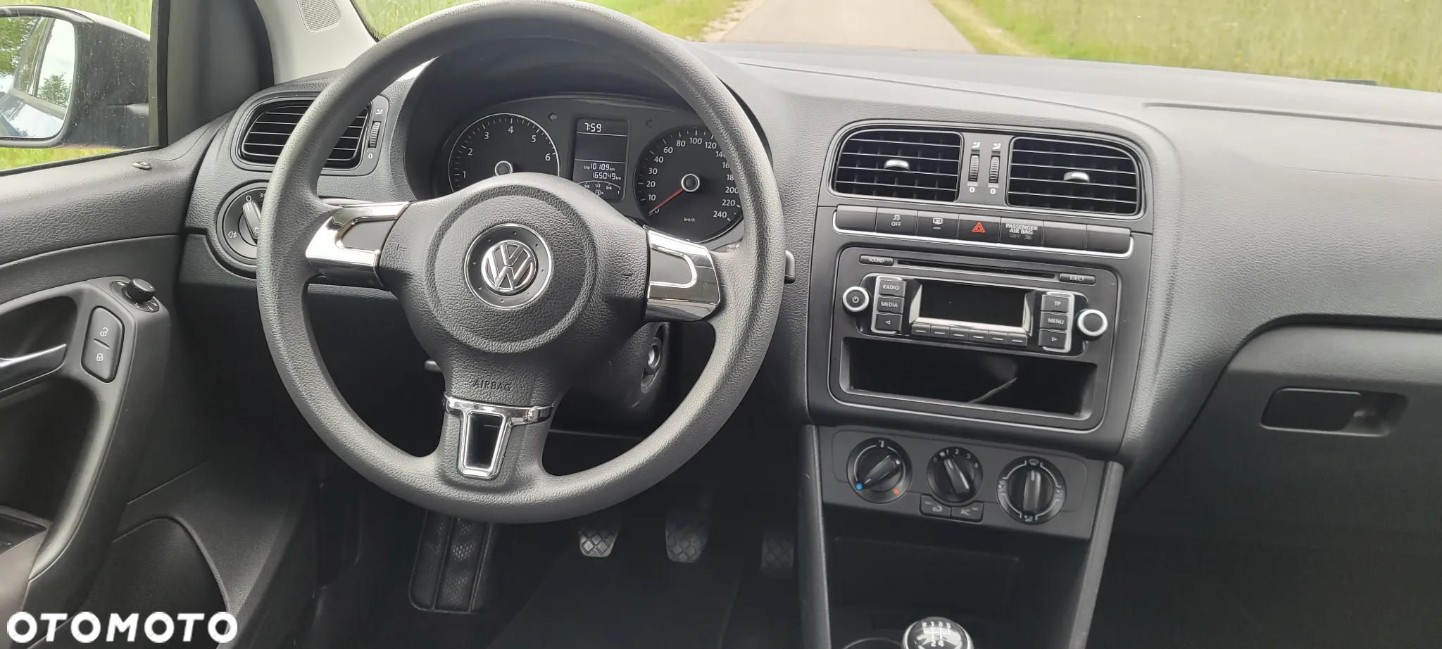Volkswagen Polo 1.2 MATCH - 11