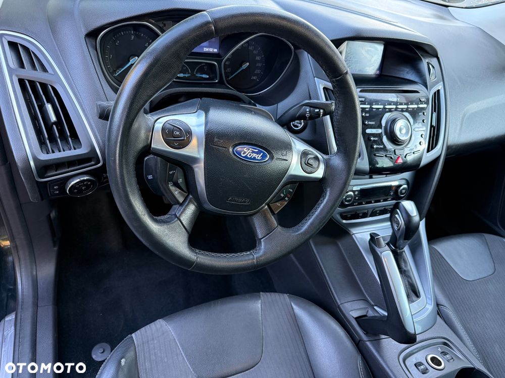 Ford Focus - 17