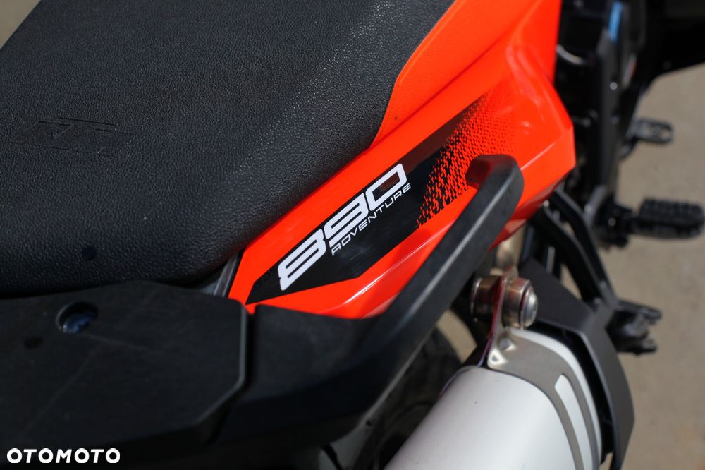 KTM Adventure 890 - 22