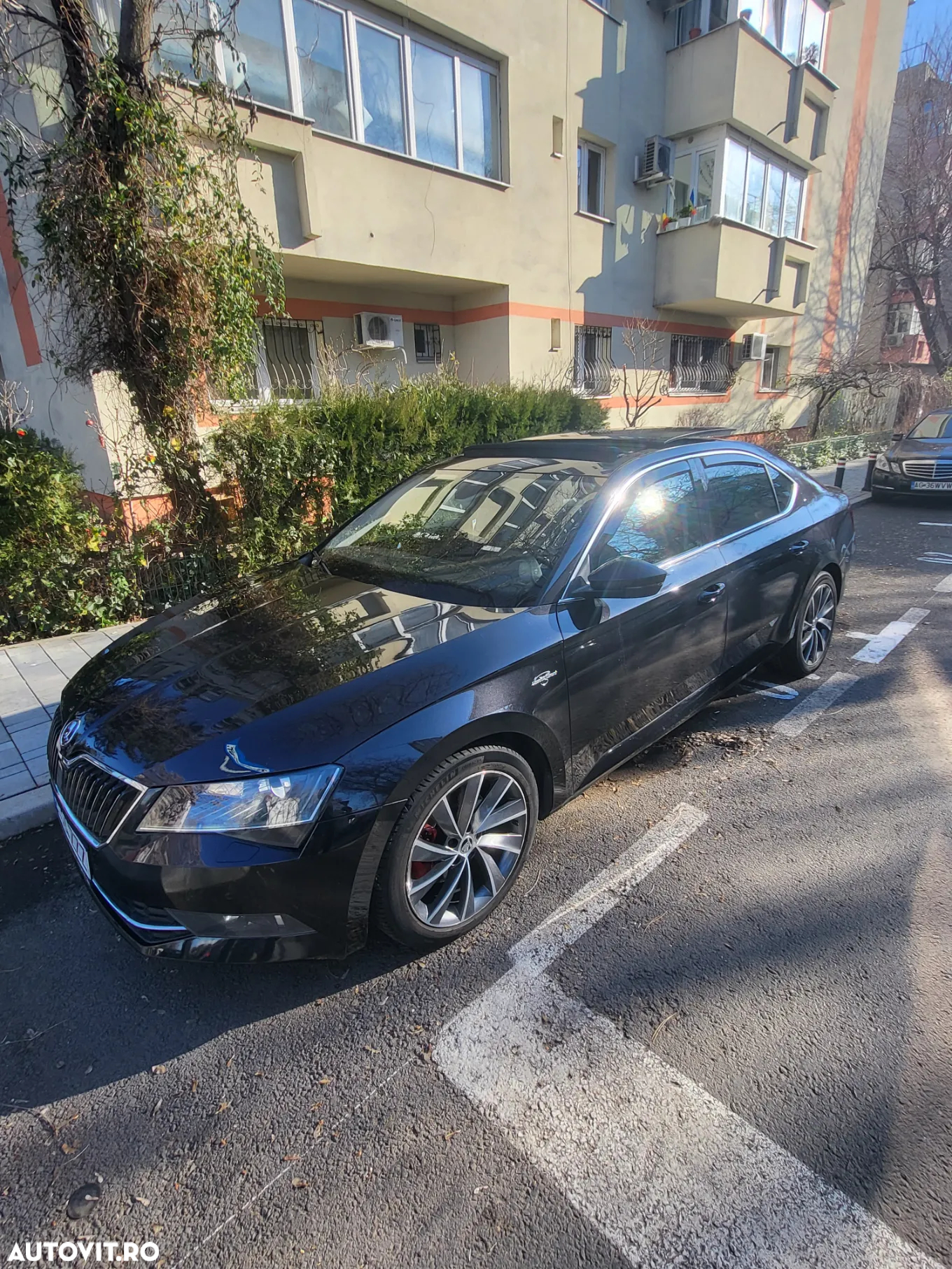 Skoda Superb 2.0 TDI DSG L&K - 16