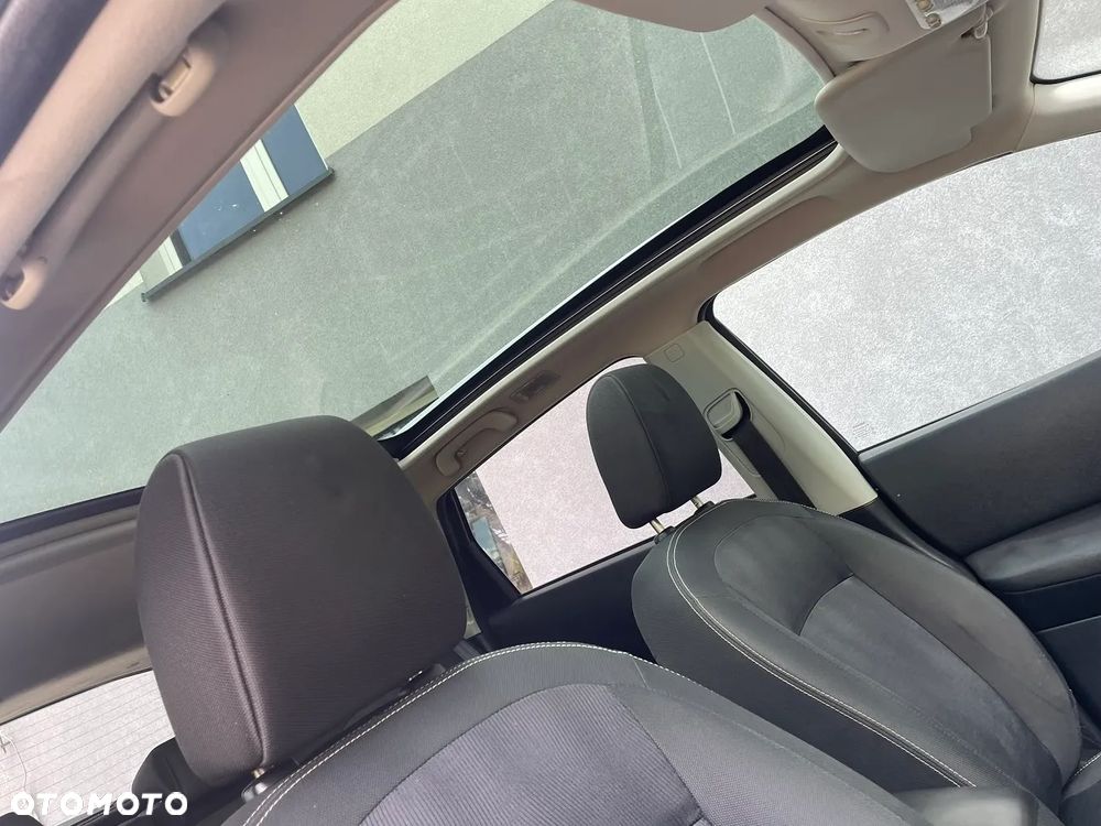 Nissan Qashqai 2.0 4 x 4 tekna - 11