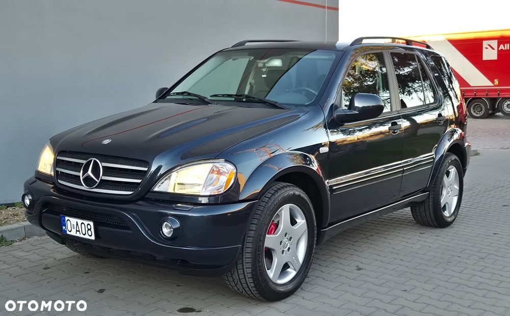 Mercedes-Benz ML - 8