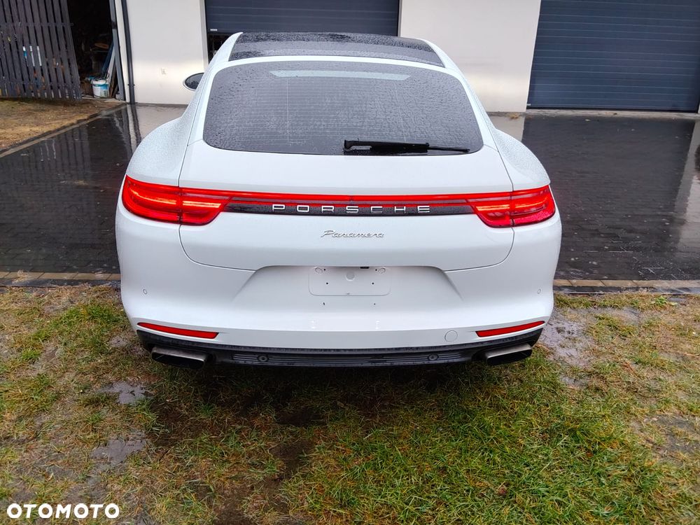 Porsche Panamera - 7