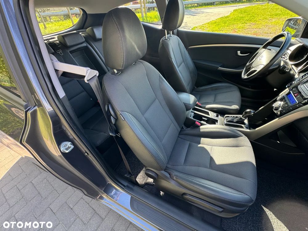 Hyundai i30 1.6 CRDI DCT Premium - 35