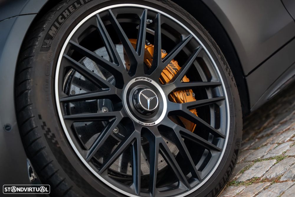 Mercedes-Benz SL 63 AMG 4Matic+ - 16