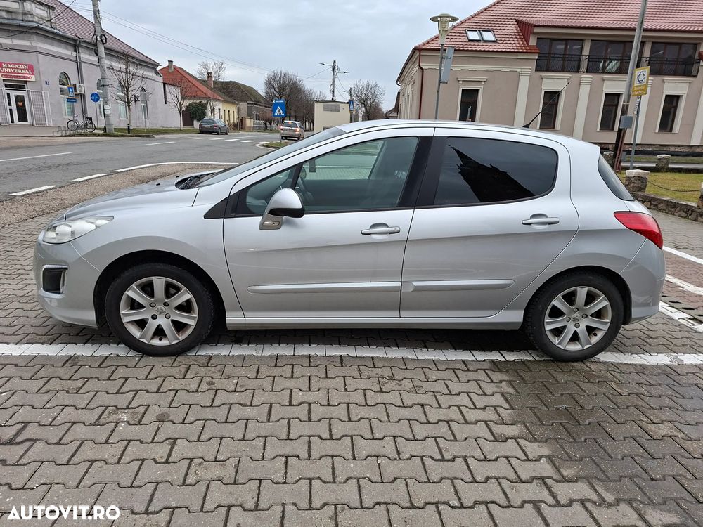 Peugeot 308 120 VTi Allure - 3