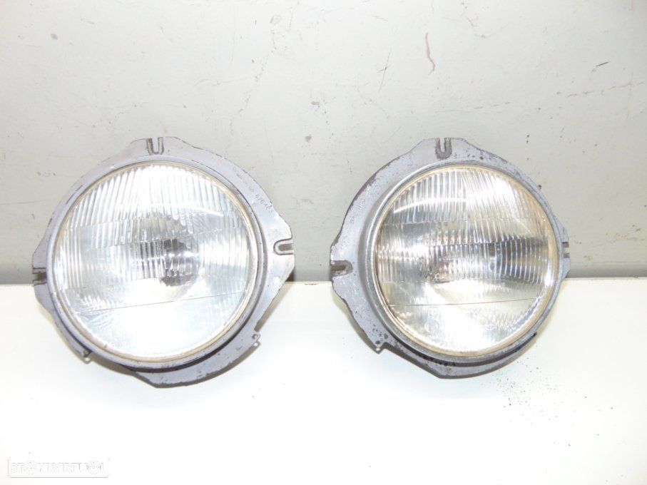 Volvo antigo - faróis - 1
