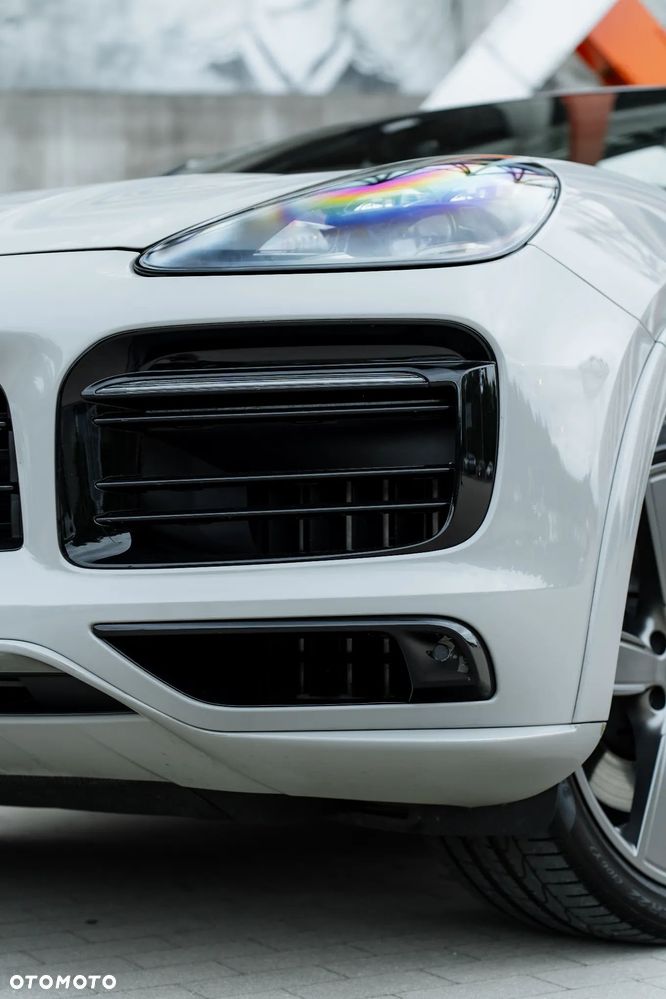 Porsche Cayenne S - 25
