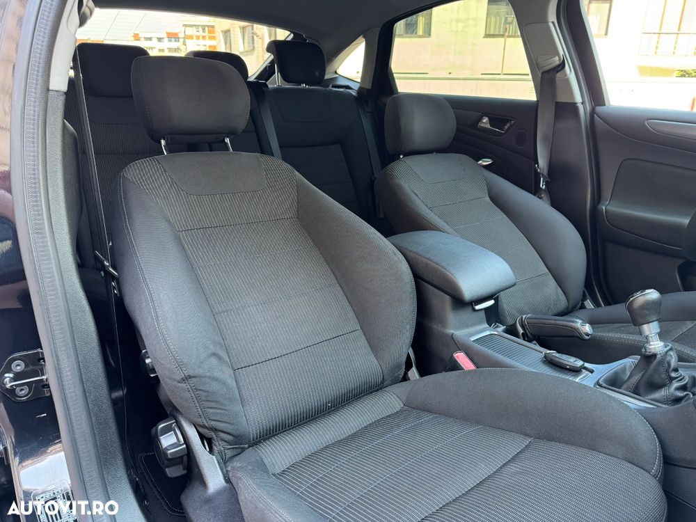 Ford Mondeo 2.0 TDCI Titanium - 17